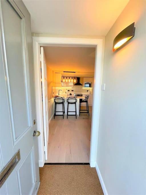Stylish, Central And Cosy 1Bd Nr Canongate EDI Kültér fotó